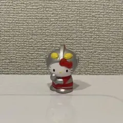 カプセルトイ ハローキティ なりきりウルトラマン ストラップ - メルカリ