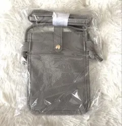 非売品　スマホケース　ショルダー　グレージュ　HABAのサムネイル