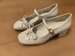 【極美品/今季】RANDAモノグラムパーツメリージェーンパンプス IVORY Sのサムネイル