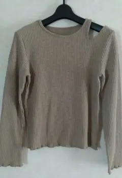 美品 長袖カットソー 厚手リブニット ベージュ カットソー Mサイズ