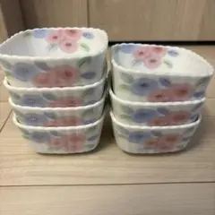 青とピンクの花柄陶器皿 ７個セット