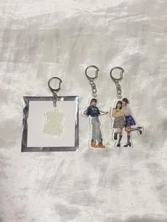 生見愛瑠 めるる アクリルキーホルダー 2つセット - メルカリ