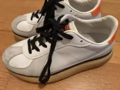 オニツカタイガー　DELECITY デレシティ　24cm