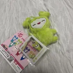 TWICE LOVELYS チャーム付きマスコット　ジョンヨン