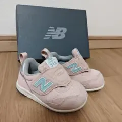 New Balance ピンク スニーカー 13cm