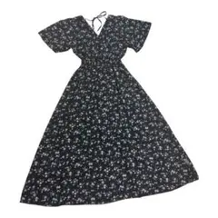 【超美品】DAYCLOSET花柄 半袖Vネック ロングワンピース ブラックのサムネイル