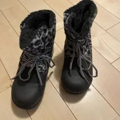 Item thumbnail for item efc9a520-57a6-4e81-9a27-959c428bc6b5