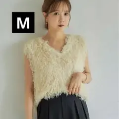 田中里奈　しまむら　mysa フェザーヤーンVネックベスト