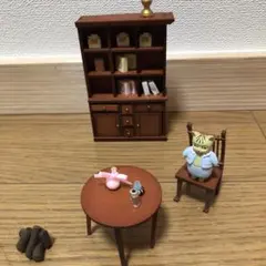 ピーターラビットの世界 ミニチュアセット 猫(トム)フィギュア付き