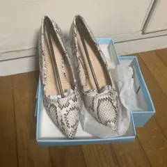 パンプスのサムネイル