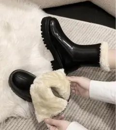 ブラック サイドゴアブーツ ファー内装