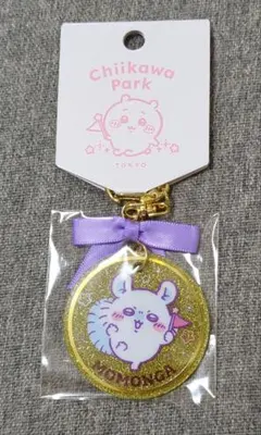 ちいかわパーク　アクリルキーホルダー　モモンガ