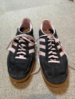 adidas スニーカー ブラック/ピンク