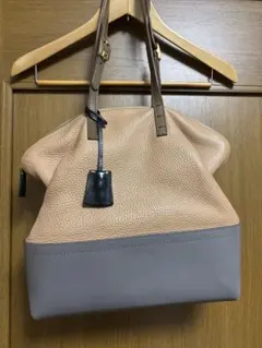 3日間限定価格‼️ FENDI レザーショルダーバッグ ベージュ グレー