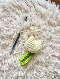 ハンドメイド かぎ針編み チューリップ バッグチャーム