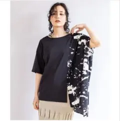 新品タグ付き オズモーシスOSMOSIS 切替アシンメトリーTシャツ　7590円のサムネイル