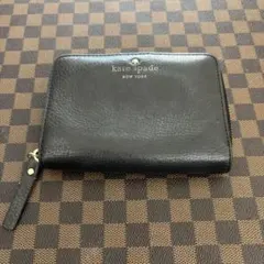 kate spade 二つ折り財布 黒