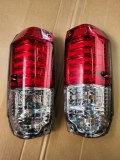 ランドクルーザー70 4灯化キット 純正 テールレンズ テールランプ ③