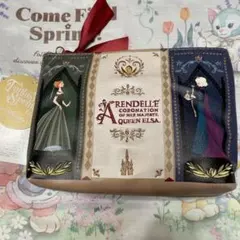 ディズニー★ファンタジースプリングス　アナ雪　ポーチ　新品未使用　タグ付き