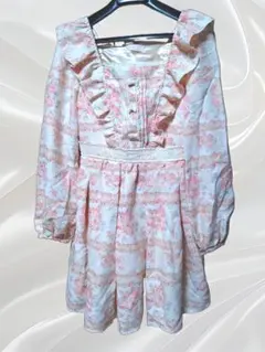 リズリサ　花柄ワンピース　新品