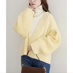 【新品未使用】ざっくり編みカーディガン　イエロー　ナイスクラップ