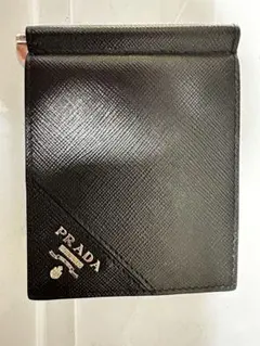 【未使用級/付属品完備/近代モデル】プラダ 二つ折り財布 マネークリップ レザー 未使用級/付属品完備/近代モデル】プラダ 二つ折り財布 マネークリップ