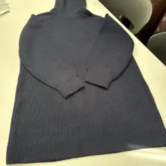 UNIQLO タートルネックセーター　ネイビー