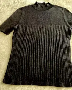 黒のリブ編みハイネックニット　レリアン　13➕