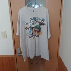 Looney Tunes プリントTシャツのサムネイル