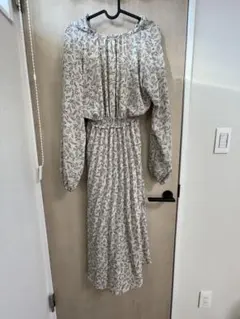 GU 花柄　ワンピース
