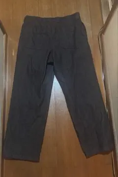 ユニクロ　タックストレートパンツ　デニム　ダークブラウン　91