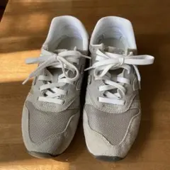 New Balance グレー スニーカー