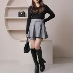 lip service ミニスカート