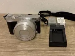 ジャンク品　Nikon 1 J5 本体とバッテリー付き ニコン（Nikon） Nikon 1 J5 ブラック 2081万画素 + 1 NIKKOR VR 10