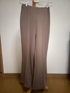 MURUA ベージュ フレアパンツ Fサイズ