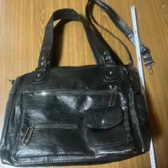 ブラックトートショルダーバッグ 合成皮革通勤通学に！