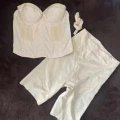 FOUR SIS&CO.のブライダルインナーセット