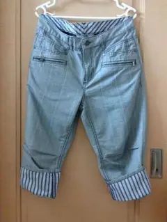 ゴルフ　ストライプ柄 ロールアップショートパンツ