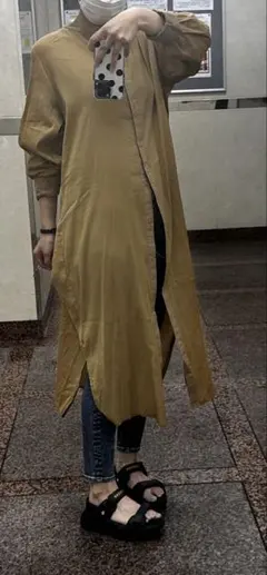 ロングシャツのサムネイル