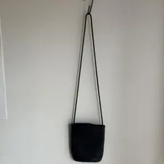 【美品】ヌイトメル　nuitomeruミニマルポシェット　 ショルダーバックのサムネイル
