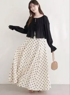 美品❣️natural couture リボンギャザーブラウス　ブラックのサムネイル