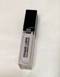GIVENCHY プリズム・リーブル スキンケアリング コンシーラーのサムネイル