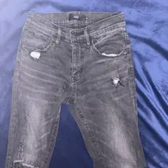 アズールダメージジーンズ