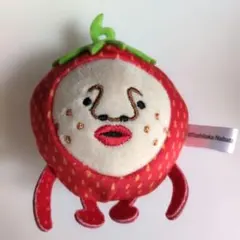 こびとづかん イチゴクレナイ