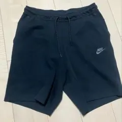ナイキ　テックフリース　ハーフパンツ　Ｌサイズ