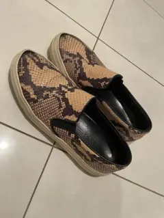 Item thumbnail for item f9acb376-6a47-4677-a1a7-75cec57d0cbe