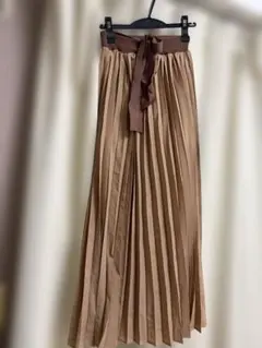 新品未使用リエンダスカート