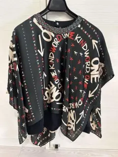 新品タグ付♪23SS サカイ ONE KIND WORDプリントレイヤードシャツ 