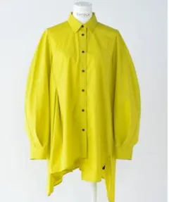 アシンメトリー シャツ