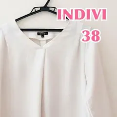 【WORLD】INDIVI Vネック ブラウス 白 通勤 38 レディース 人気